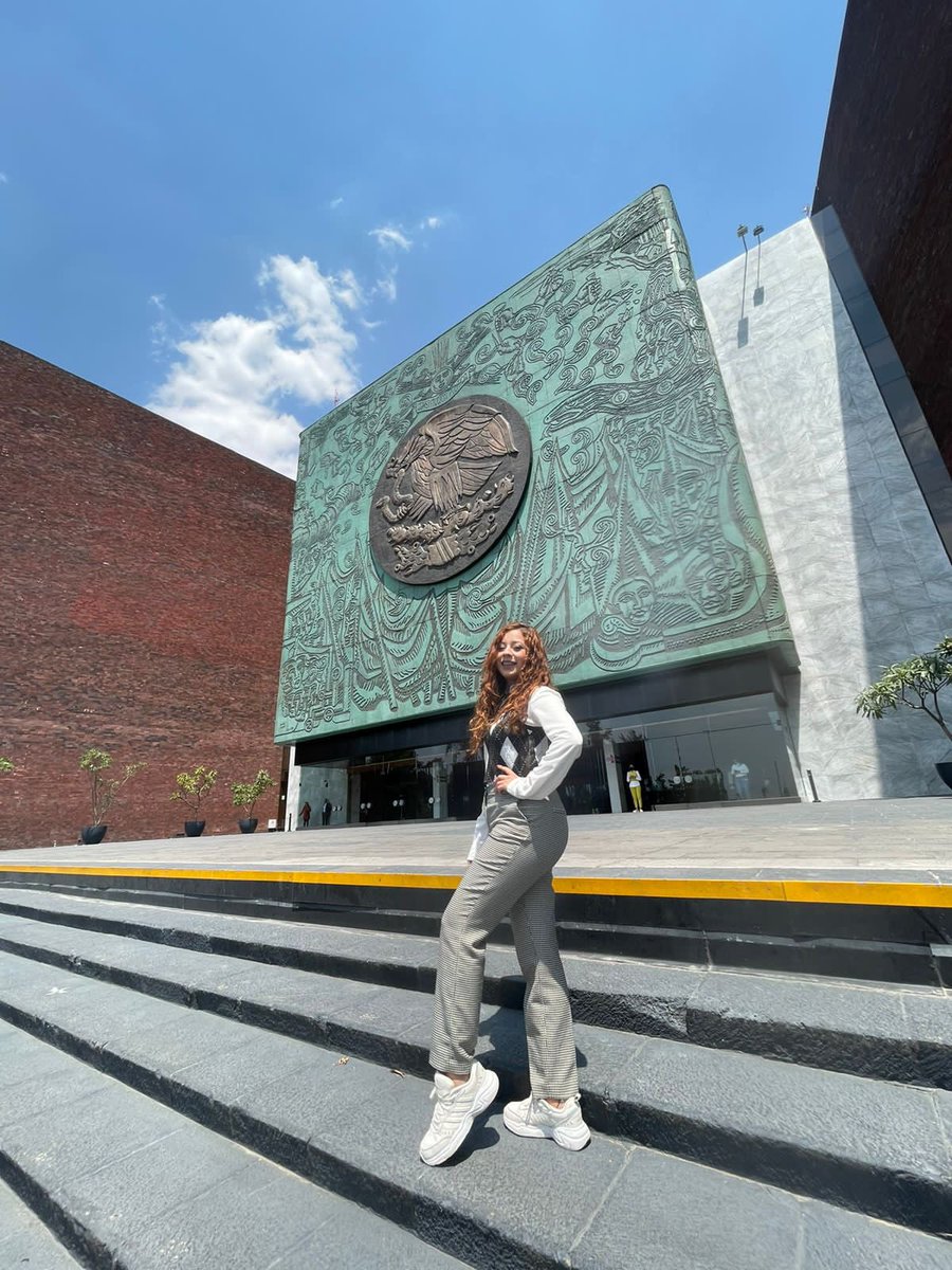 ColinItzelt's tweet photo. Siempre lucha y defiende tú pasión, tus ideales, sobre todo lo que te apasiona. 🇲🇽#Congresodelaunión https://t.co/ukXfASu1ES