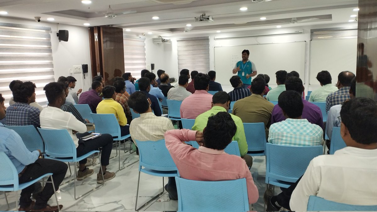 HoneyyGroup's tweet photo. An intensive training programme means better understanding of the company's vision and values. Day 4 of the induction programme for new employees started on a great note. 
#NewEmployees #NewEmployeesTraining #RealEstate #RealEstateEmployees #FutureLeaders #Leadership https://t.co/eVOOXXitZL