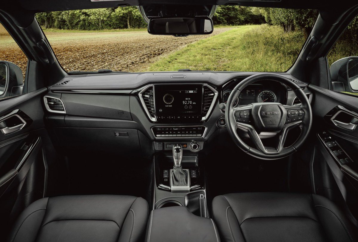 CARmagSA's tweet photo. A new bakkie is in town! The new and imposing 3,0-litre turbodiesel Isuzu D-Max is officially in SA and our editor is driving it along the garden route over the next two days. Impressions to follow.
#Isuzu #DMax #CARmag https://t.co/n8UTg9ived