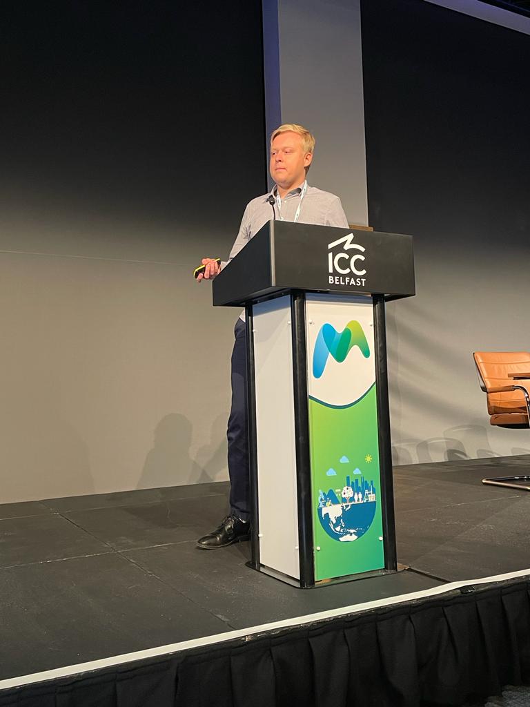Vitalii Stebliankin at the “Multiomics data integration, health and society” session at #Microbio22.