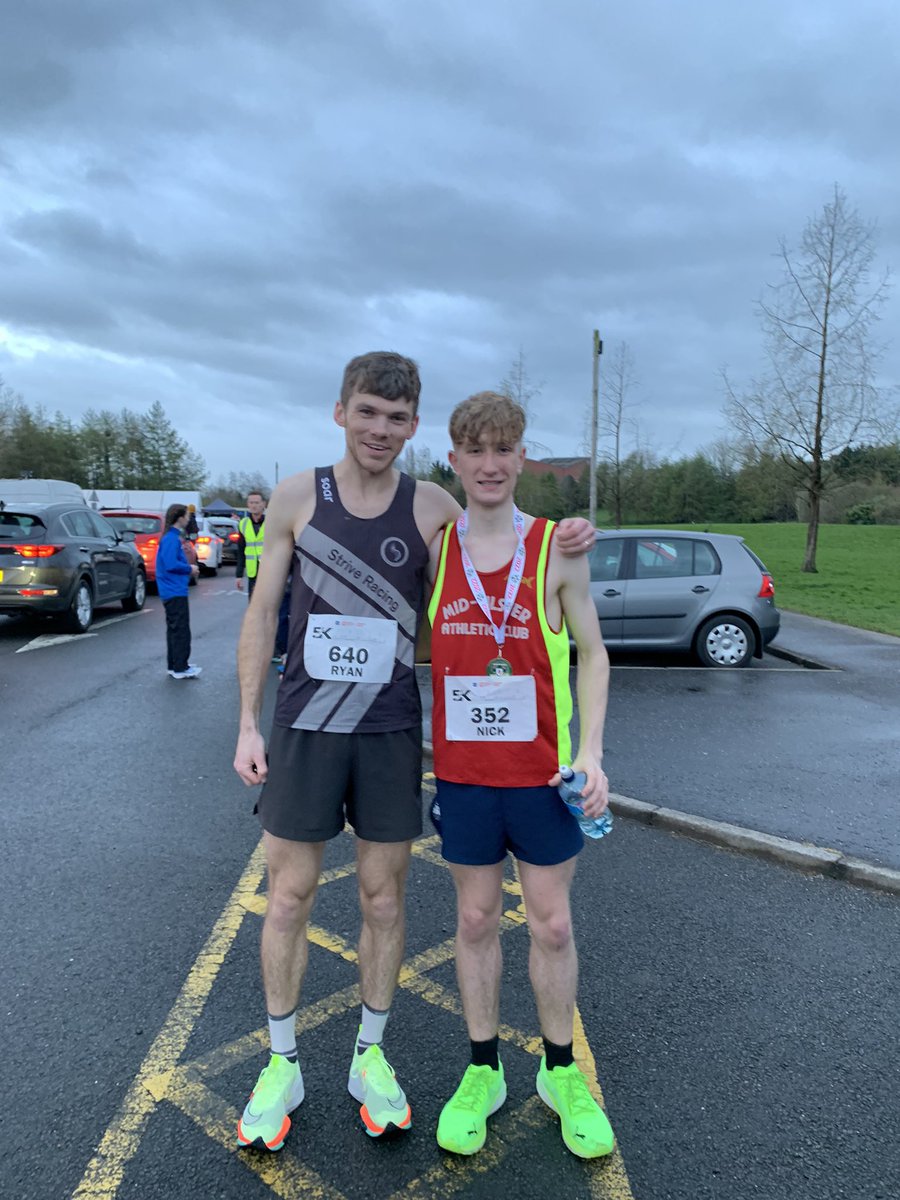 rjgalway89's tweet photo. This will be getting signed and framed then 🔥 well done again last night @nickgriggs4321 @QueensSport #queens5k https://t.co/kqQYKynNqL