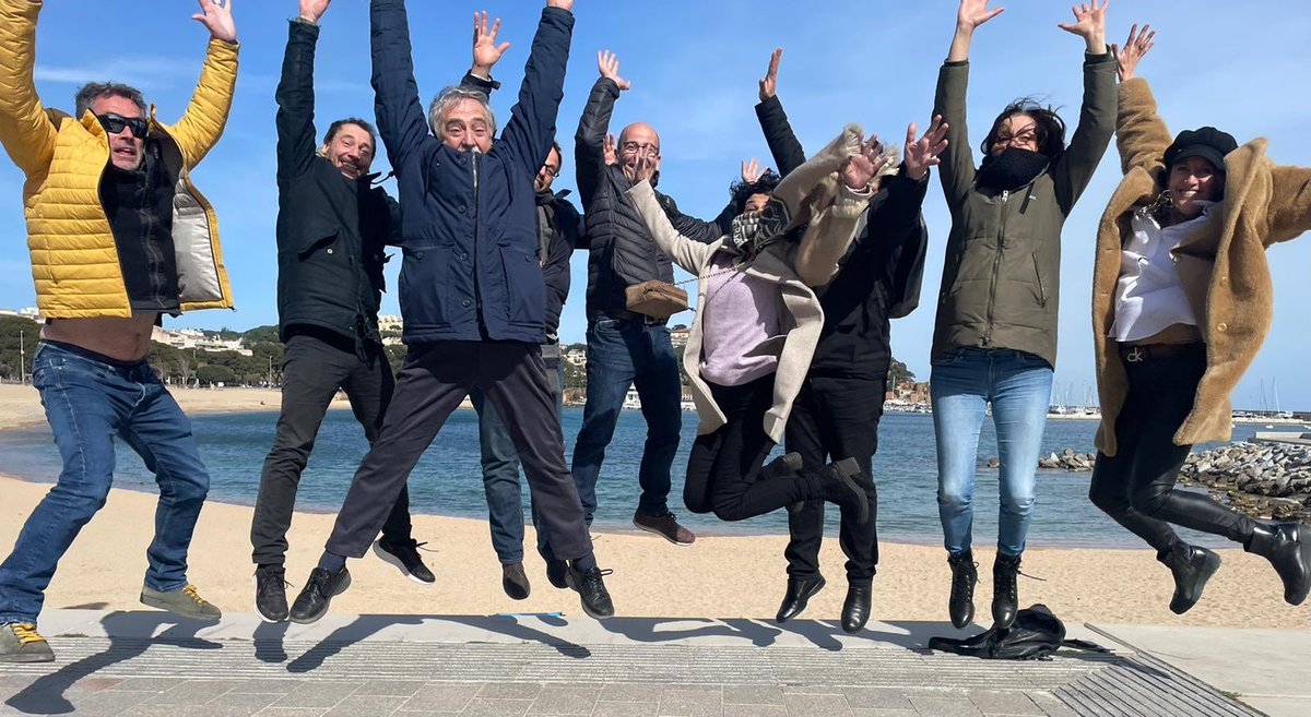 irodriguezroda's tweet photo. Ahir en Manel Poch en va fer 65!! director i lider espiritual del @LEQUIA_UdG i molt estimat per tots!! per molts anys jefe! https://t.co/ildNrh5fgM