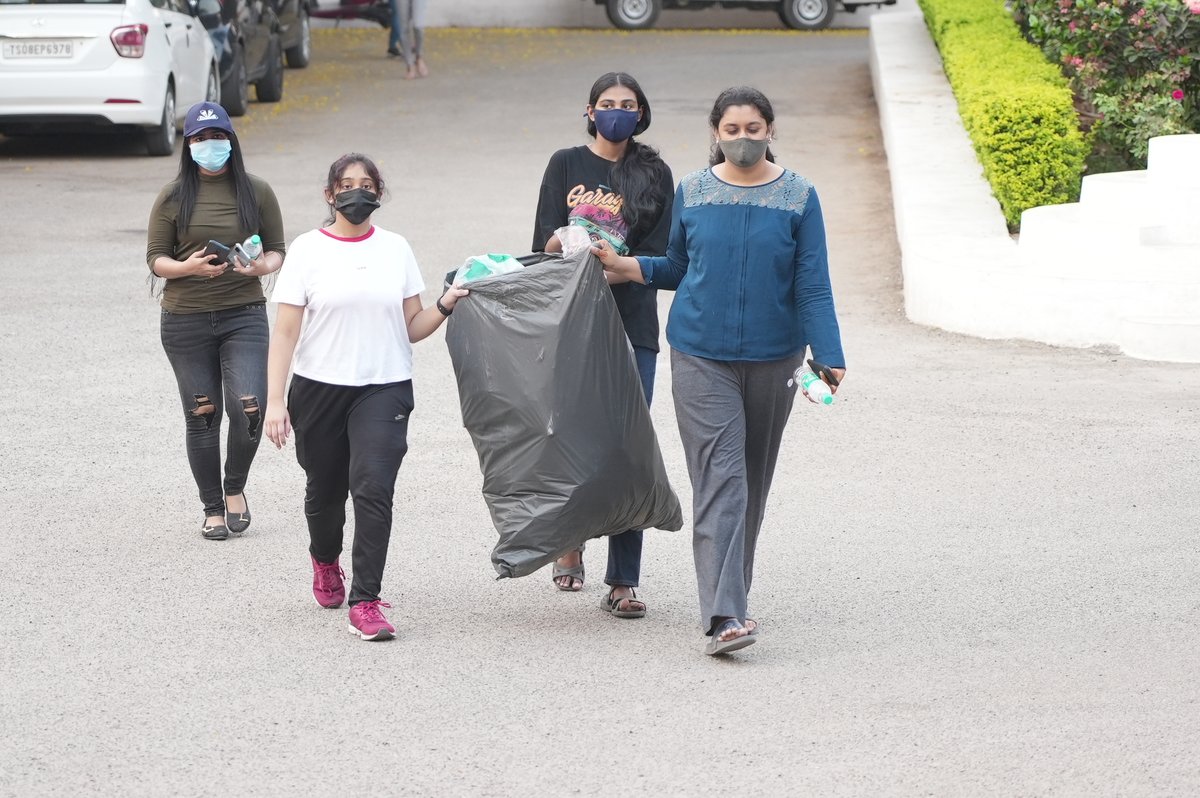 MahindraUni's tweet photo. The outreach club members of Mahindra University carried out an ‘MU Cleanliness Drive’ competition on 6th April 2022. The event was organized to raise awareness about the need to save soil, be more conscious, and help revive the topsoil and its biodiversity. https://t.co/jh2J8jqI4h