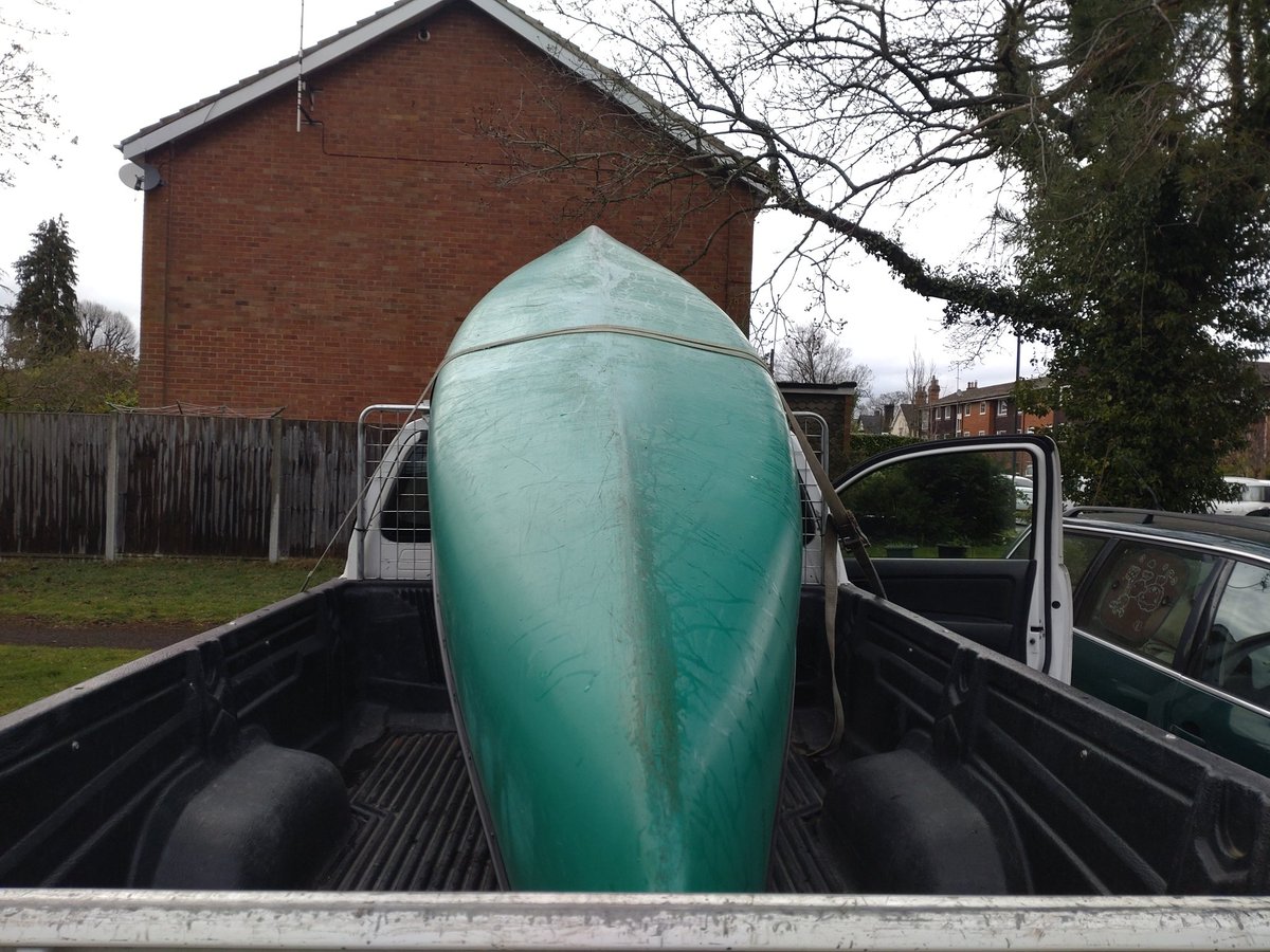 1stMaidenhead's tweet photo. Thank you @floongle for your canoe donation. We can now take more young people on the water and teach them skills for life. #maidenhead #scouting #wateractivities #seascouting https://t.co/HKFGJXvCpc