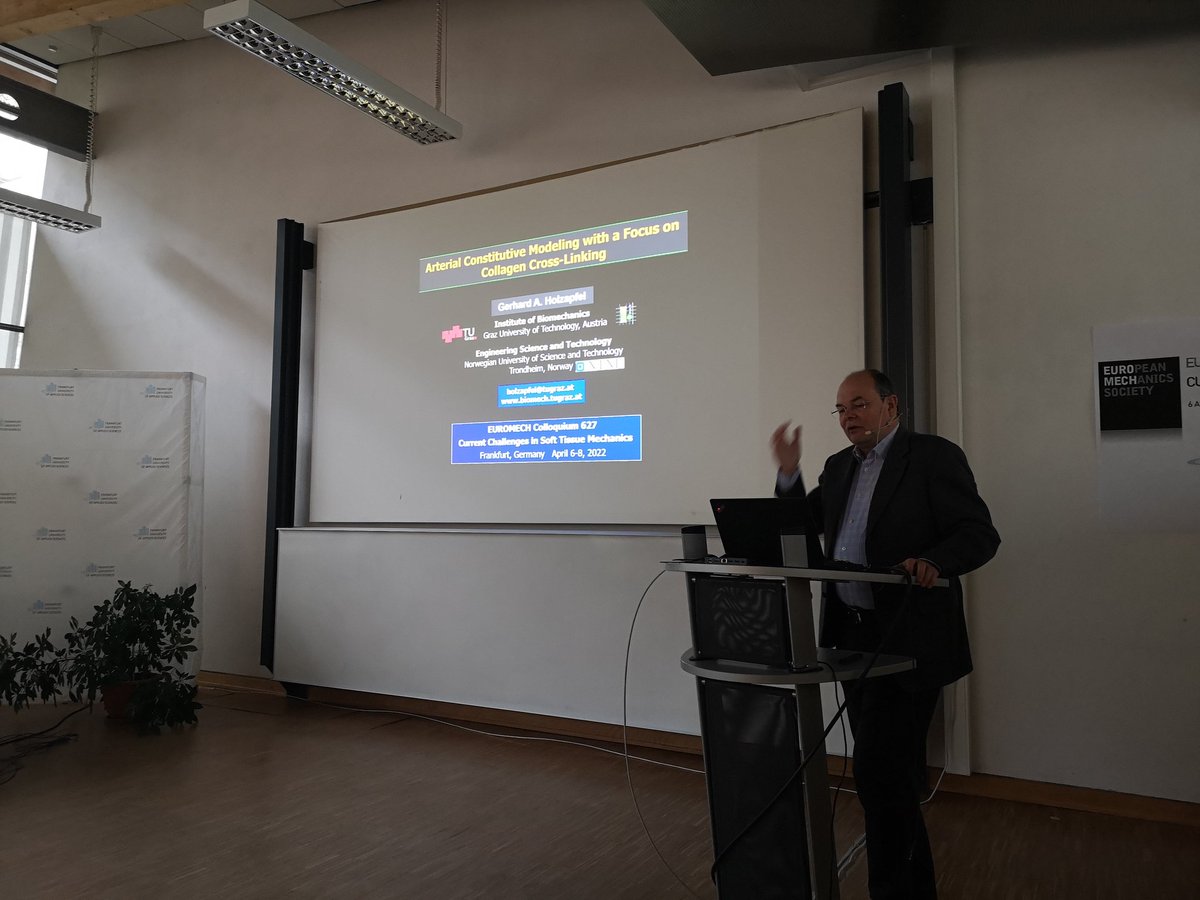 StphaneAvril1's tweet photo. Prof Gerhard Holzapfel starting his keynote talk at Euromech colloquium on #soft #tissue #mechanics https://t.co/G1UPRACfYk