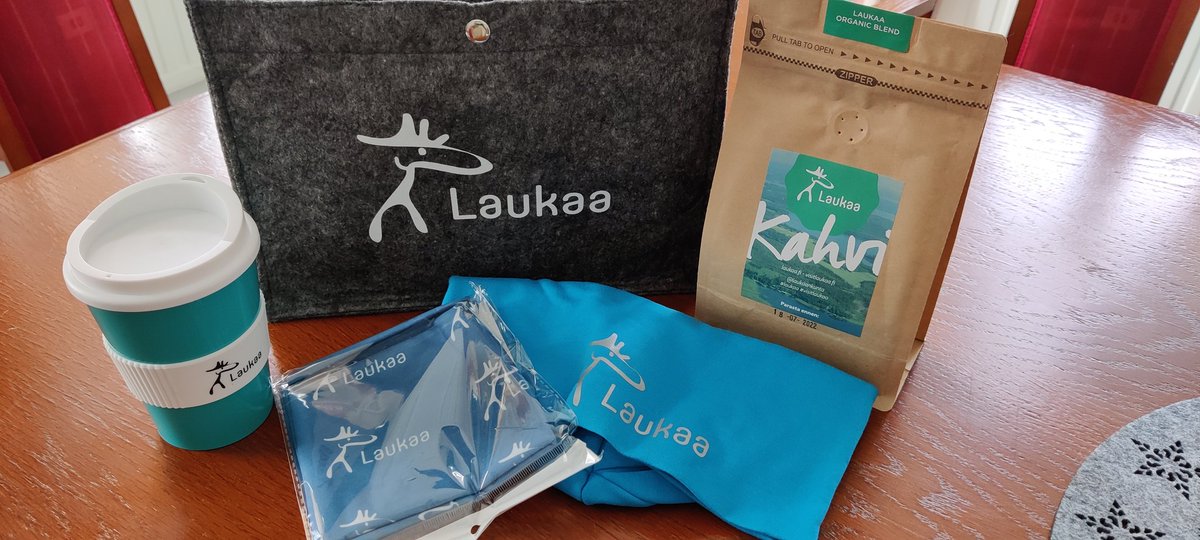 jvalanta's tweet photo. Olipas mainio aamukahvihetki @KjLeinonen kanssa. Ehdimme käydä läpi sekä @LaukaanKunta'n ja #jyvässeutu asiat, että kansalliset muutoshankkeet. Ja samalla oli avautui tilaisuus onnitella #Kuntaliitto'n puolesta hiljakkoin vuosia täyttänyttä Lindaa... 🌹☕ https://t.co/m6Hxs9BxpD