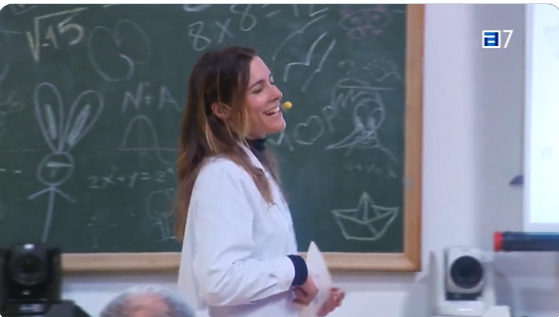 Dos30TV's tweet photo. Muy bien elegido el cambio de día del concurso @LaRevalida consiguiendo además ayer máximo con un 6.8% de cuota, 22.000 espectadores y 40.4% de fidelidad

Enhorabuena compañer@s de @RTPAOficial que en los 3 días de los miércoles no baja del 6% 

#QueVivaLaTele #Audiencias https://t.co/71aXjD3da0