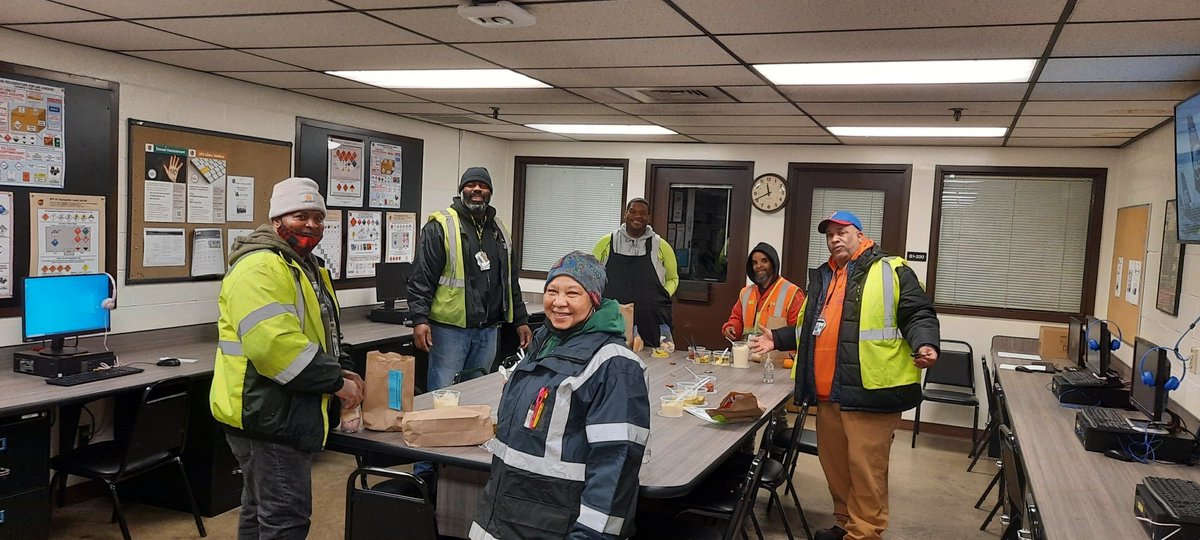 Danielle Makropoulos tweet media