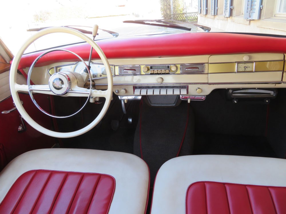 LienhardRacing's tweet image. Rare 1959 #BORGWARD Isabella Coupé 
CHF 64'800.–

Anbieter:
© by Touring Garage AG, 8165 Oberweningen