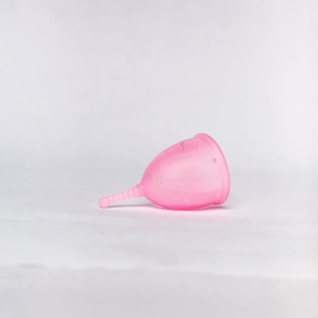 crimsoncareke's tweet photo. Friends don't let their friends use disposable period products.
Tag that friend who needs to make a switch today.
#crimsoncares #periodcare #vaginalhealth #menstrualliberation #menstrualcups #sustainableperiod #periodhealth #menstrualcupskenya #zerowasteperiods #ikokazike https://t.co/AeN4XElxcN
