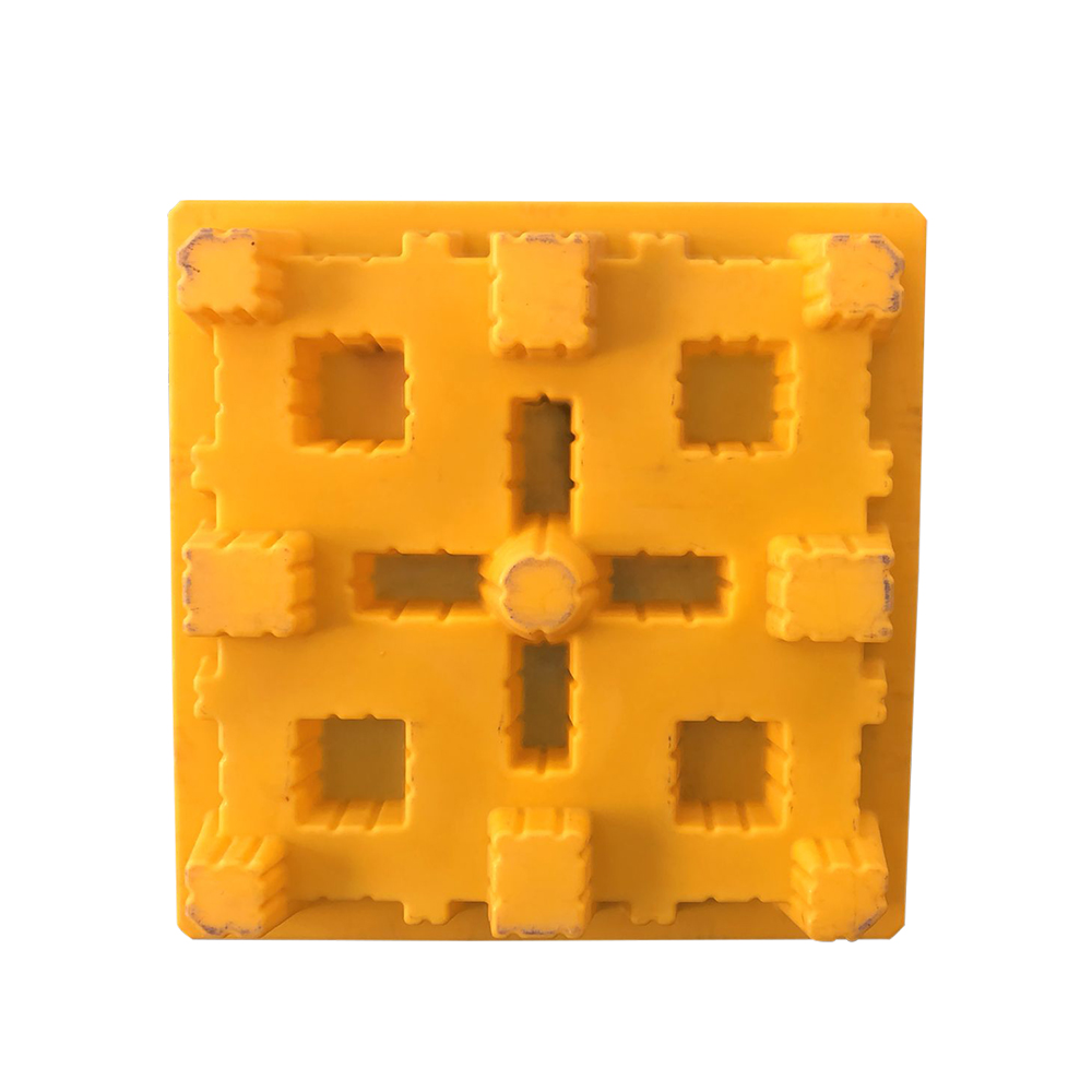 luzhou_plastic's tweet photo. IBC Common Footprint Dimensions

IBC tote engineering makes IBCs well suited for forklift
and pallet jack handling, as well as stackable up to
their designed weight limit. https://t.co/YKwhesLSdZ
