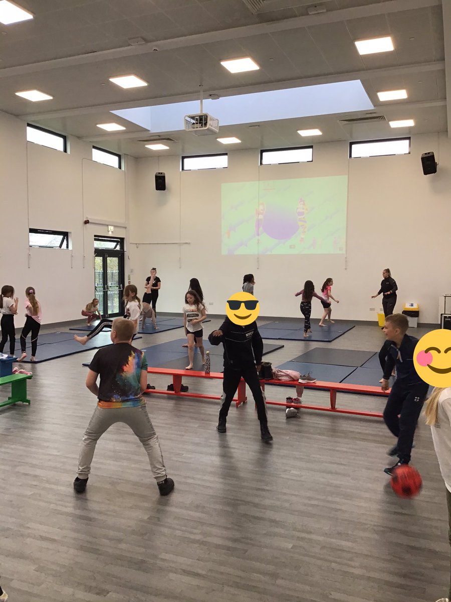 westheathprim's tweet photo. #WHPSClass12 #WHPSValues
Class 12 had a great time at the Passport Party for Spring 2! Well done to everyone for being able to attend! https://t.co/krcZDlZfjL
