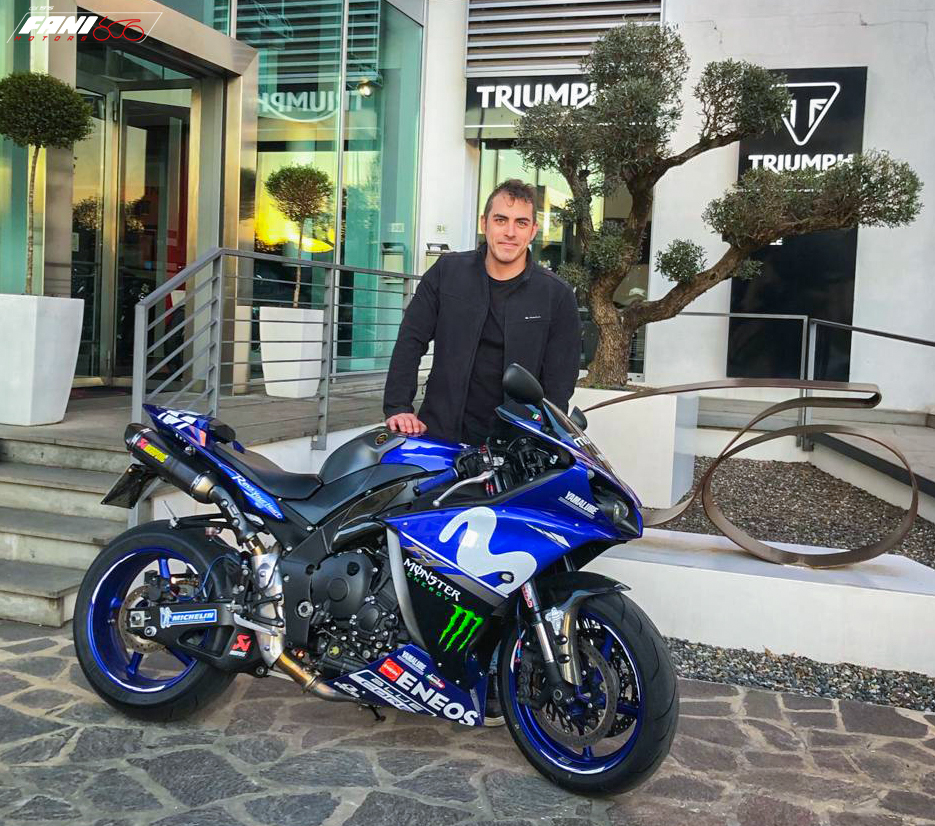 fanimotors's tweet photo. Thomas è uno dei nostri consulenti vendita entrati nel #TeamFani da meno di un anno, da sempre appassionato di moto sportive oggi ha ritirato la sua nuova moto: non poteva che essere una @yamahamotoreu #R1🔥
Buon divertimento 🔝 🚀

🖥https://t.co/rZQl3fJ6TR
📍Via Empoli 31/C, FI https://t.co/1gWG7A3k3W