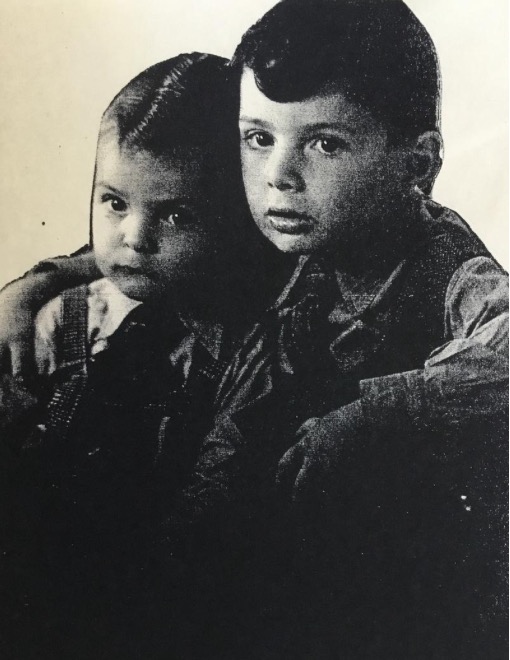 AuschwitzMuseum's tweet photo. 7 April 1939 | Czech Jewish girl Anna Fischlerová was born.

She was deported to #Auschwitz from #Theresienstadt Ghetto on 16 October 1944 with her brother Jan (Hansi) (b. 1937). They were murdered in a gas chamber. https://t.co/5eySQ0cbNx