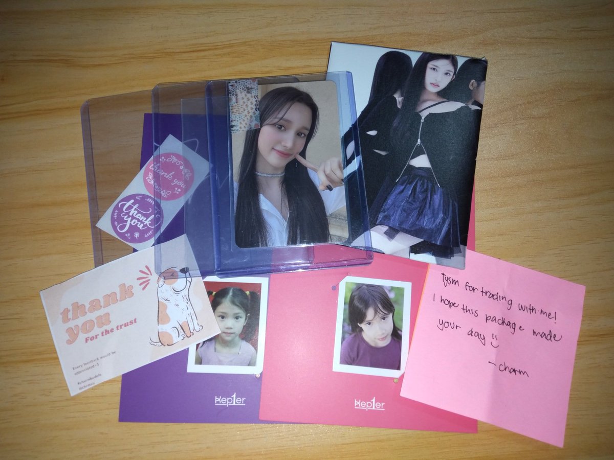 shiningkooks_2's tweet photo. Thank you @chrmxu for my first Hiyyih pc hope Dayeon arrive safely

@kpopcartz @shiningkooks https://t.co/9rynD3wRep