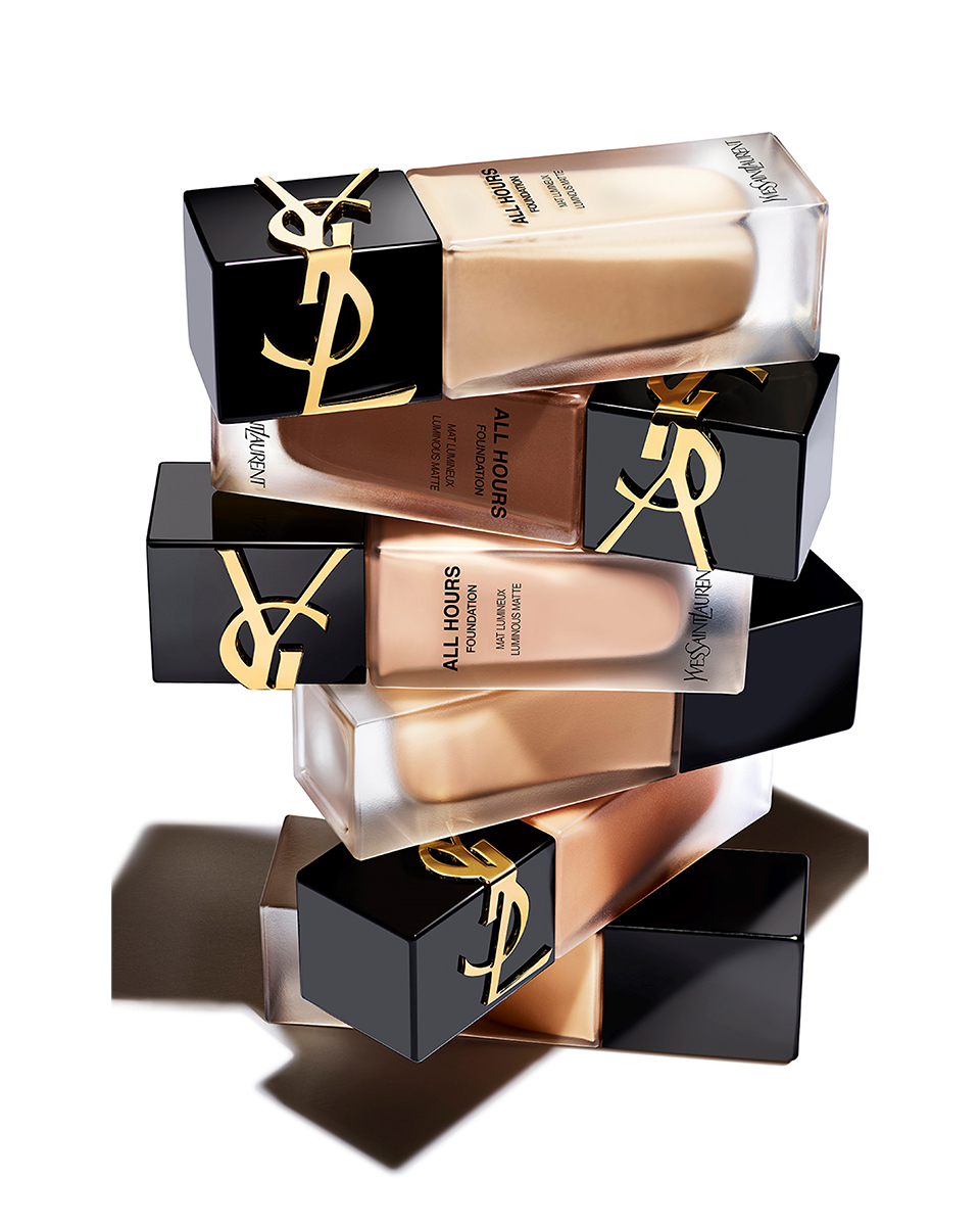 wwd_jp's tweet photo. 【ニュース】「YSL」から“美肌再現ファンデ”が登場　美しいキメを模倣する新発想のリキッドファンデーション
https://t.co/o8iwiNWLc7 https://t.co/QmoDRia2it