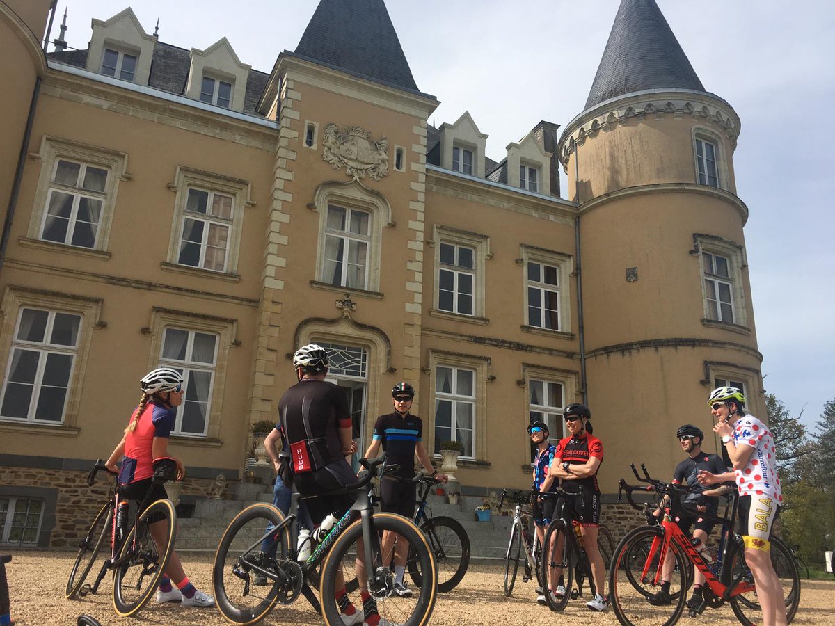 GroupEvolution_'s tweet photo. Fully supported rides through the rolling terrain of the Mayenne, neighbouring Brittany and the Alpes Mancelles - accompanied by ex-pro peloton riders. Only @GroupEvolution_ Retreats.

#relax #FitnessFirst #fitnessmotivation #sports #HealthAndWellness #Wellbeing #groupevolution https://t.co/VWFuev84gN