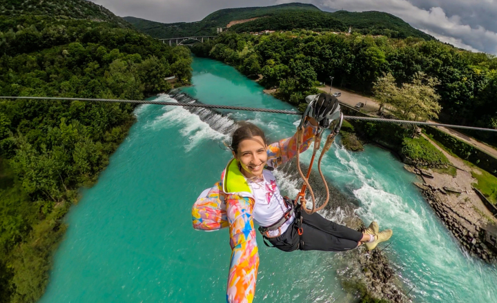 🎯 5 idej za aktiven skok v #pomlad ... ➡️ bit.ly/36WKyB9
Športni #turizem na destinacijah #NovaGorica, #KranjskaGora &amp; #Šentilj:   
🛩️ Polet nad #Vipavskadolina
🤸 #SočaFunPark
🏆  Svetovni pokal v smučarskih skokih
⛰️ Zip line &amp; vetrovnik
🛩️  Tandemski skok s padalom