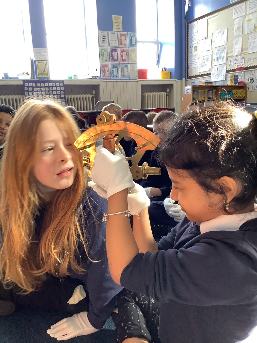 Leith_Primary's tweet photo. P4B loved our visit from Trinity House! We learned loads of interesting things about nautical artefacts and some fascinating local history too! #LeithP4b https://t.co/D6nfVTsPjN