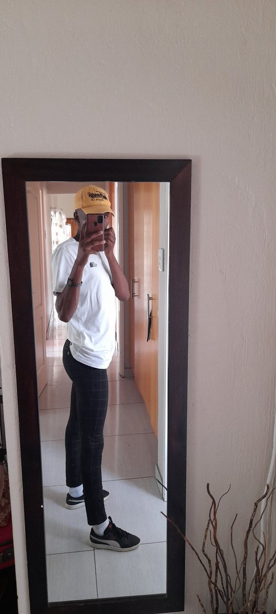 TV_Morake's tweet photo. Let's go ran these errands https://t.co/FPnXSXUjad
