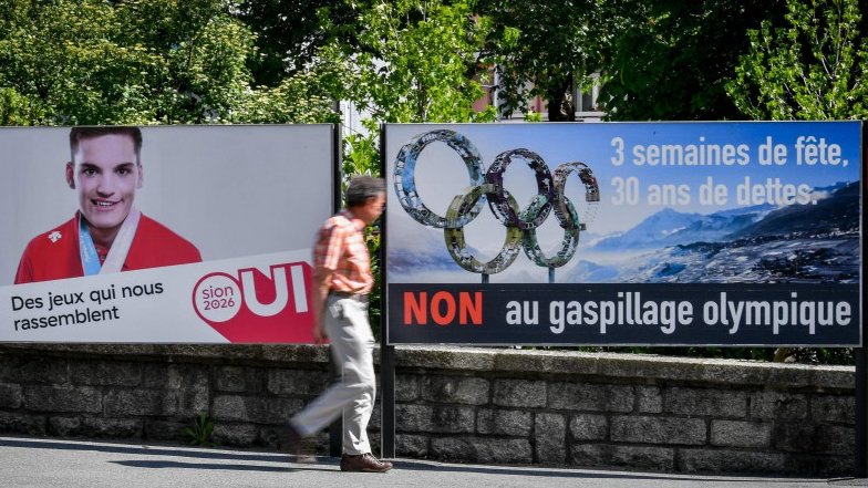 🇨🇭El juny de 2018, els habitants del Valais van rebutjar acollir dels Jocs Olímpics d'Hivern 2026. Amb un 54% i el lema "3 setmanes de festa, 30 anys de deutes", van rebutjar endeutar-se (i això que era de només 85M€) en un dels països + rics i paradís de la neu al món #StopJJOO