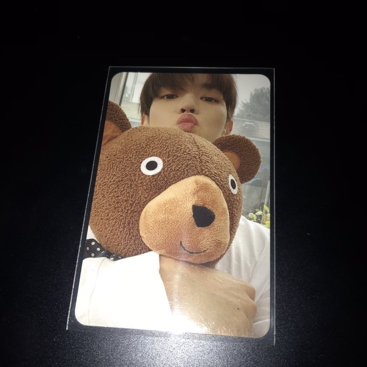 ems_suh_gastos's tweet photo. 💌 - #em_mails
The electrician is fixing our line and this came home but no one will stop me from fangirling over with this taeyong pc cause EMS IS A TEDDYONG HAVER NA 😭.
Thank you @kookoojaem for sending him home to me safely and for the smooth transaction 💕✨
#tineproofs https://t.co/n1eFlHH4Oo
