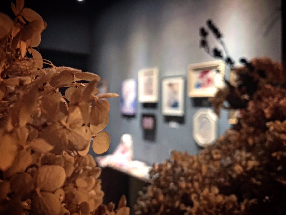 AjisaiGallery's tweet photo. 公募グループ展『#散る頃に』における全展示作品の販売は初日に限り会場限定となります。
尚、開幕時に複数の方から同一作品のご購入希望があった場合はその場で抽選となりますのでご了承下さい。
2日目より通販対応可能ですのでDM等でお問合せ下さい。
何卒宜しくお願い致します。

#公募展 #桜 #art https://t.co/SuUbYtyhiP