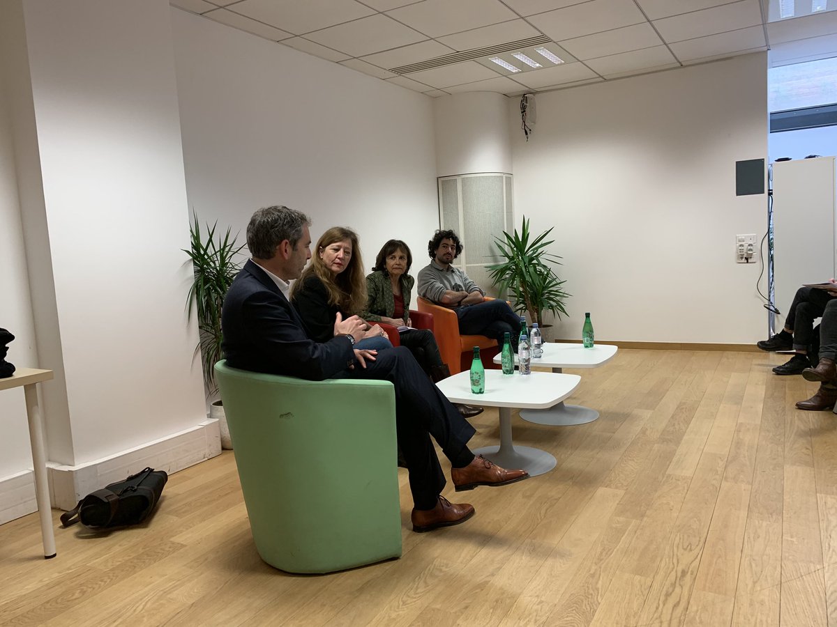 pierresimon22's tweet photo. 1ere table ronde du colloque @TechCare_Paris animée par Denise Silber @health20Paris avec #AnneBuisson représentant @afaCrohnRCH #MathieuPoussier chirurgien bariatrique representant @emno_line et #JulienSchemoul rhumatologue co-fondateur de #MedInTech Maladir de #Lyme https://t.co/noMZ4dH8Wi
