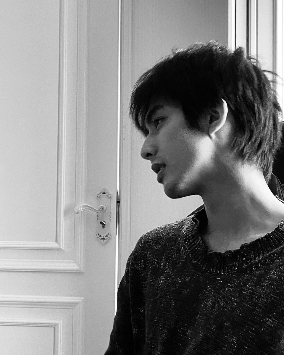 SongWeiLongPH's tweet photo. [PIC] songsongswl update

🎮

#ソンウェイロン #songweilongph #宋威龍 #송위룡 #songweilong #ซ่งเวยหลง #宋威龙 https://t.co/tDXzTfe79T