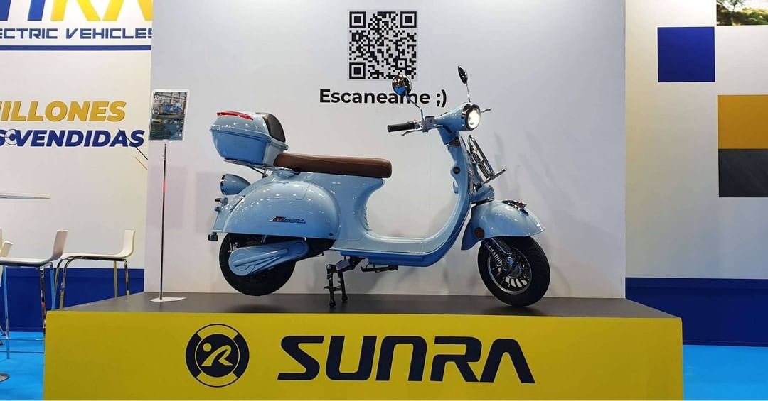 gran_scooter's tweet photo. Descubre la Ronic y da el paso a la mejor movilidad eléctrica urbana. ¡Y ahora al mejor precio gracias a nuestras ofertas!

Descubre la Sunra Ronic en - https://t.co/gBTnAmZBcm
Motos disponibles para entregar en 24/48h con envío y matriculación gratis y 3 años de garantía. https://t.co/OE5Tv4ZuVG
