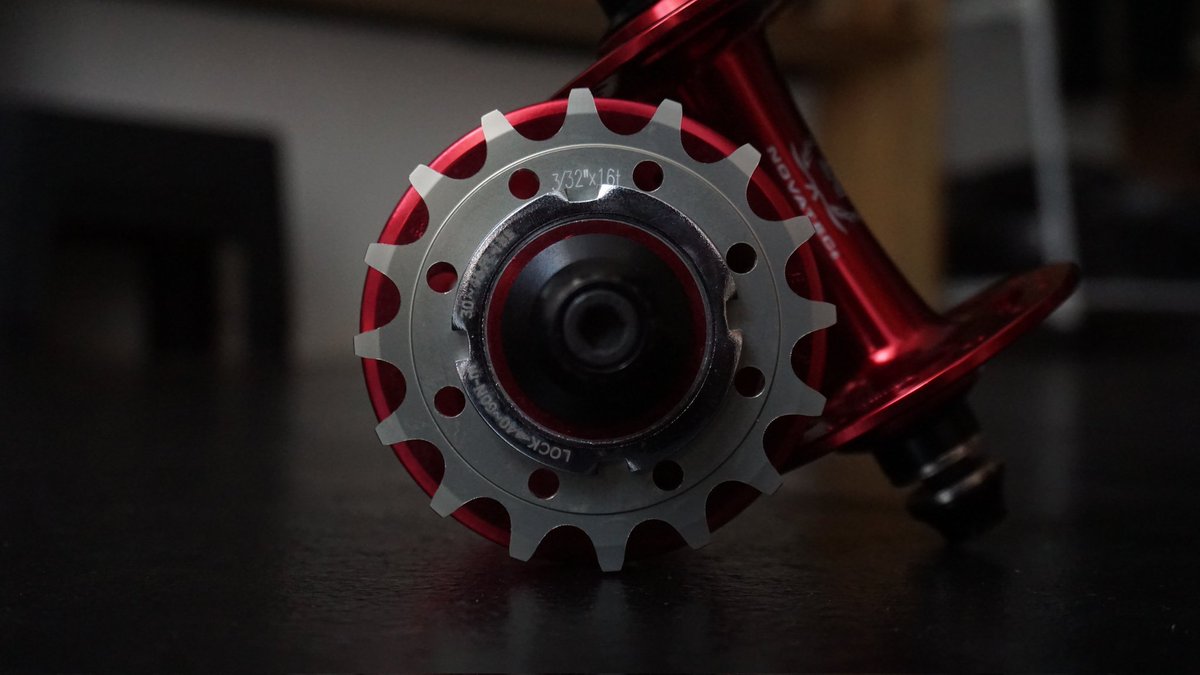 CentimeterCycle's tweet photo. WTS

Hub Novatec Kunci L (Red)
- Inc Cog 16T and Lockring

IDR. 600,000

Rekber ready!

Minat?
https://t.co/7HuXIzBnFx

#fnfjb https://t.co/SJ6wB74IhD