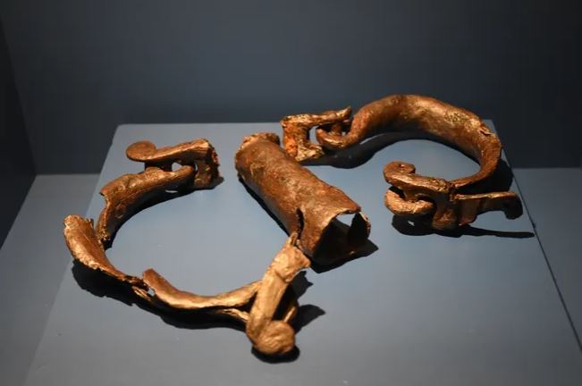 montagnethiers's tweet photo. Eclats arvernes, des trésors archéologiques à découvrir au musée de la #Céramique de #Lezoux #PuydeDôme @leMdcl https://t.co/J0Oon7ywOf https://t.co/11VlmDVeih