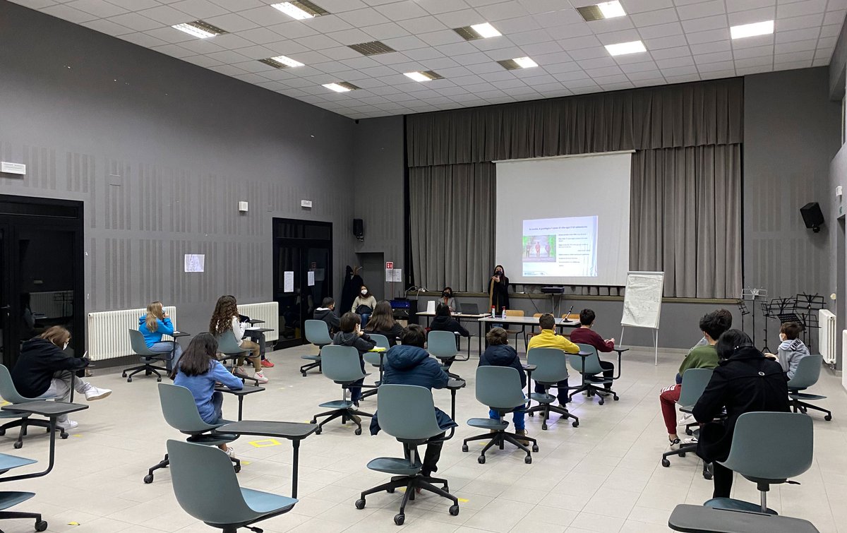 Attenzione al cibo, all’impatto che ha su di noi e sull’ambiente, segnala OMS per la #giornatamondialedellasalute. Le nostre professioniste hanno parlato di educazione alimentare ai ragazzi della scuola media di Meldola.
#HealthierTomorrow #irccs #dovelaricercacura
