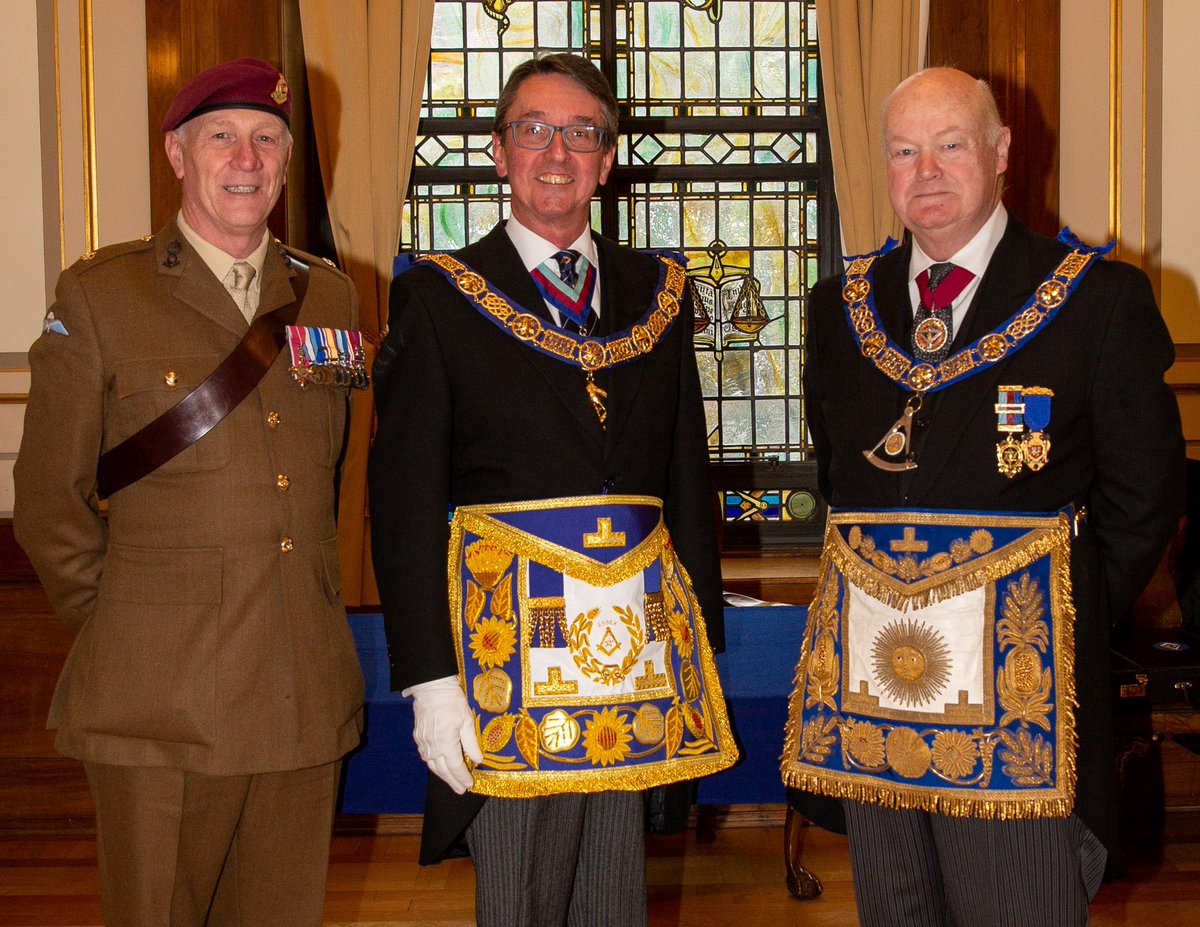 EssexFreemasons's tweet photo. What is the Armed Forces Covenant? And why is it important to #Freemasons? 

📚 Read more -> https://t.co/tF6ZGKouOc https://t.co/0TT6IBhkX2