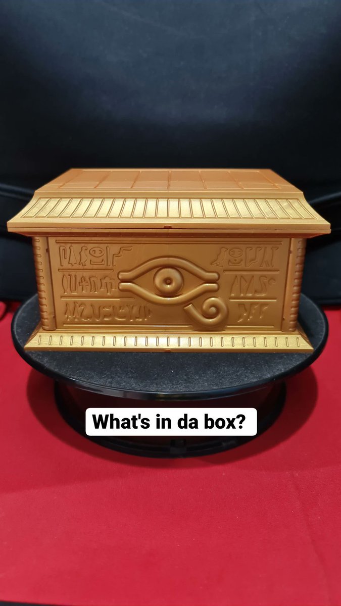 KidMtheman's tweet photo. When you don't have a proper space to store some gears 😅
#Zenkaiger #SentaiGears #MillenniumPuzzle #GoldSarcophagus https://t.co/acNdbXyZEh