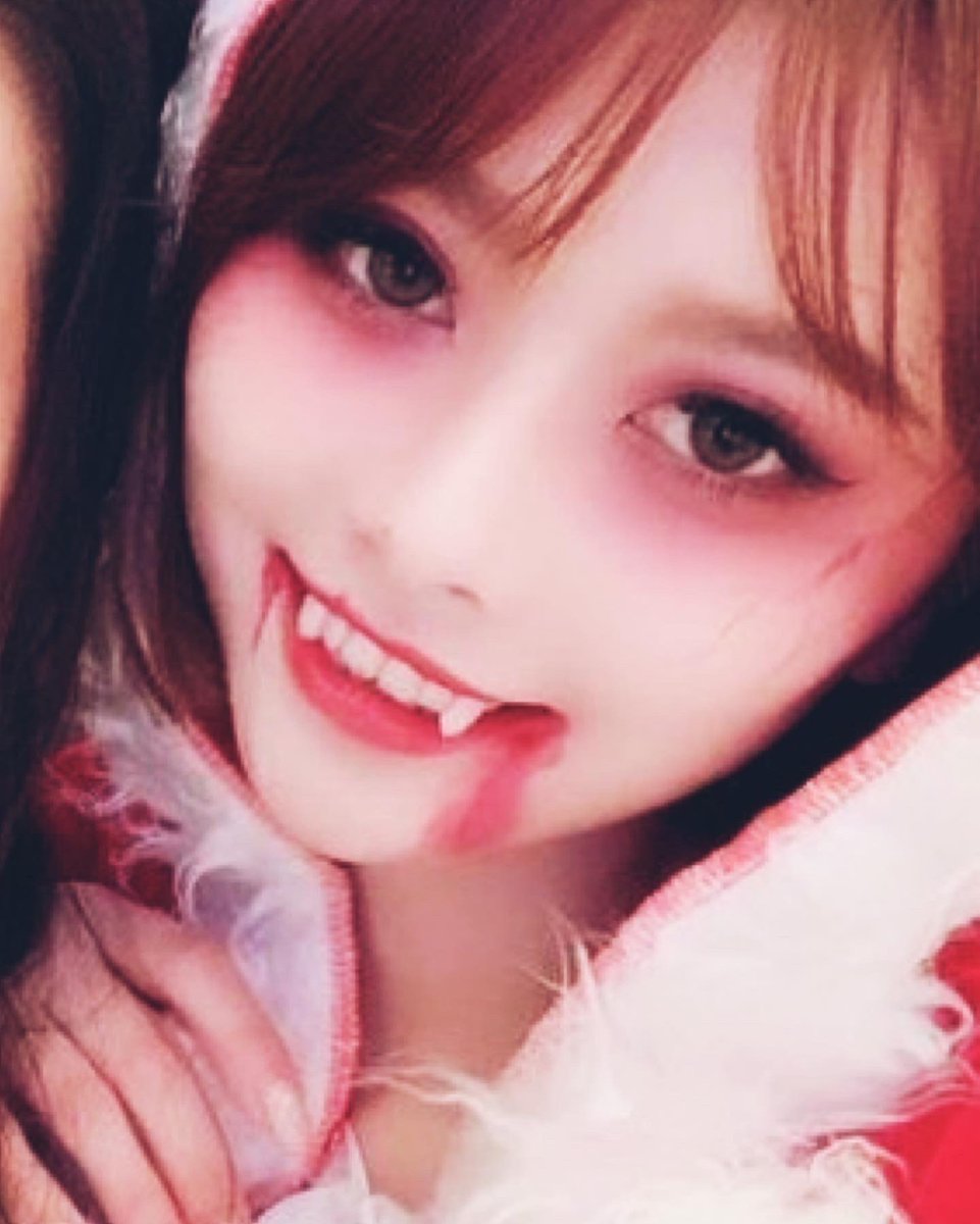 vampirefangsxxx's tweet photo. Sexy vampire fangs
#fangs #vampire #vampirefangs #吸血鬼女孩 #バンパイア #吸血鬼 #ドラキュラ #cape #マント #sexyvampire #femalevampire #asianvampire
If you interested the pictures and want watch more sexy fangs pictures,please subscription my website https://t.co/7WOEG4a9LB https://t.co/CepfHLYOQf