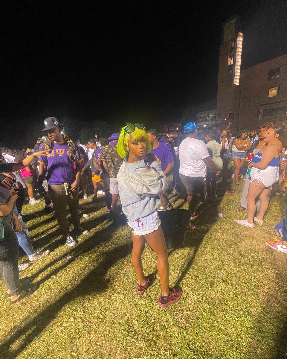 hadiyadoll's tweet image. #springfest2k22 🛸