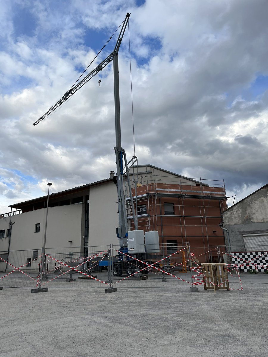 AnthonyDelrieu's tweet photo. ⚠️ Lancement des travaux au Corto Maltese de Gap 
🏗 Création de 4 bureaux de consultations supplémentaires pour la pédopsychiatrie
📅 Livraison prévue début septembre 2022
#pédopsychiatrie @CHBuechDurance https://t.co/S7oqqyezBL