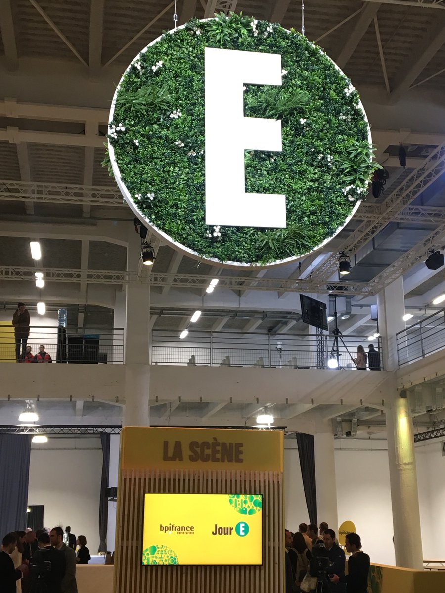 AVOB's tweet image. [Verdir et maîtriser ma consommation d’énergie] 🔔

Nous sommes heureux de vous avoir rencontré lors de cette journée dédiée aux solutions d'#optimisationénergétique et un grand merci à tous ceux avec qui nous avons échangé ! 

#greentech #energymanager #GreenIT #GreenBuilding