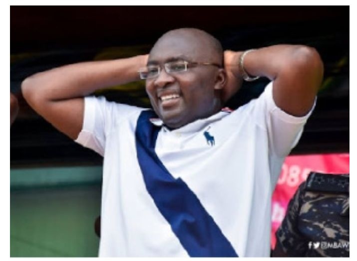 mrkwakuofficial's tweet photo. Nobody make hot pass this man😂😂
#BawumiaSpeaks #digitime https://t.co/rK8Pl9xgbF
