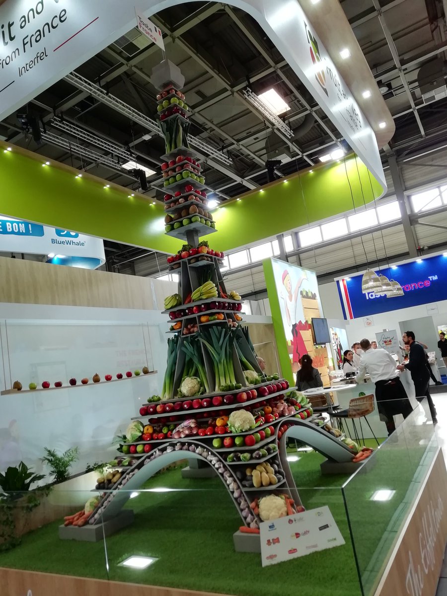 Promar_Emma's tweet photo. Tell me your at Fruit Logistica without saying you're at Fruit Logistica 🇫🇷 #fruitlogistica2022 https://t.co/GrCDYx4Sxc