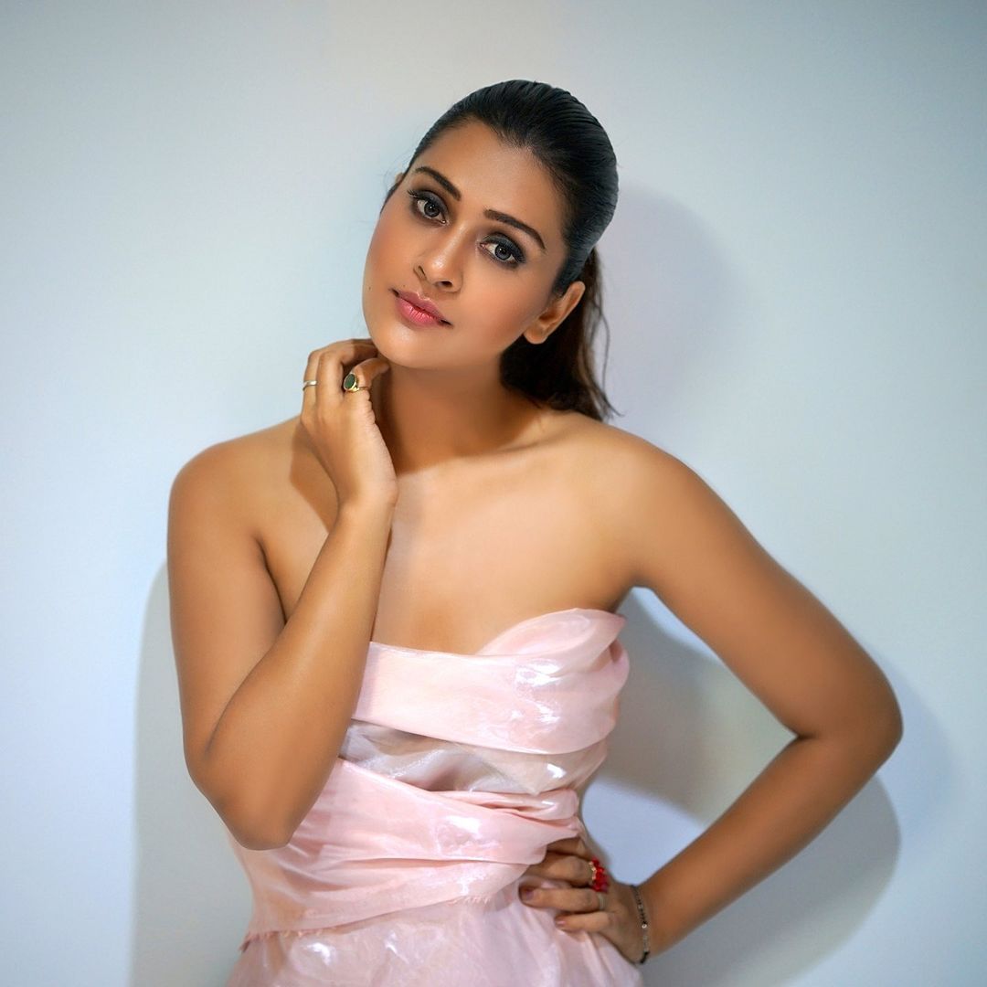 freshgaa's tweet photo. Photos : Amazing #PayalRajput

https://t.co/cMqXMzQBTD

#Freshga https://t.co/jhNdcgWsO1