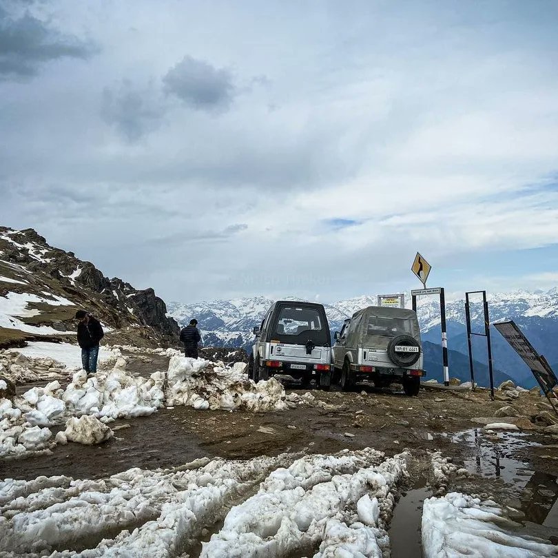 himtraveltime's tweet photo. Also known by the name of Chanshal Valley, the Chanshal Pass is a refreshingly beautiful destination located in #Himachal Pradesh, precisely 160 kilometres in distance from #Shimla.. https://t.co/gKGKbdXTHt