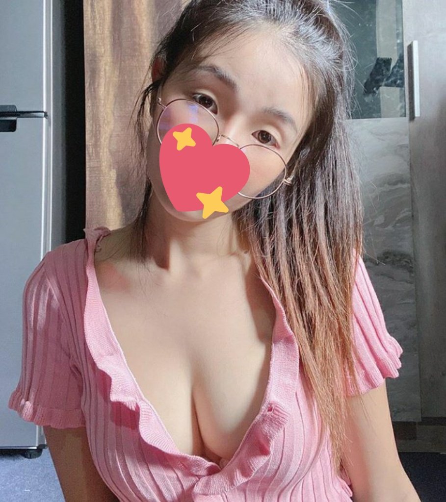 ♥️ Tim + Rtw = Bé tặng clip thủ dâm cho các anh được hông nà 🍑🍌