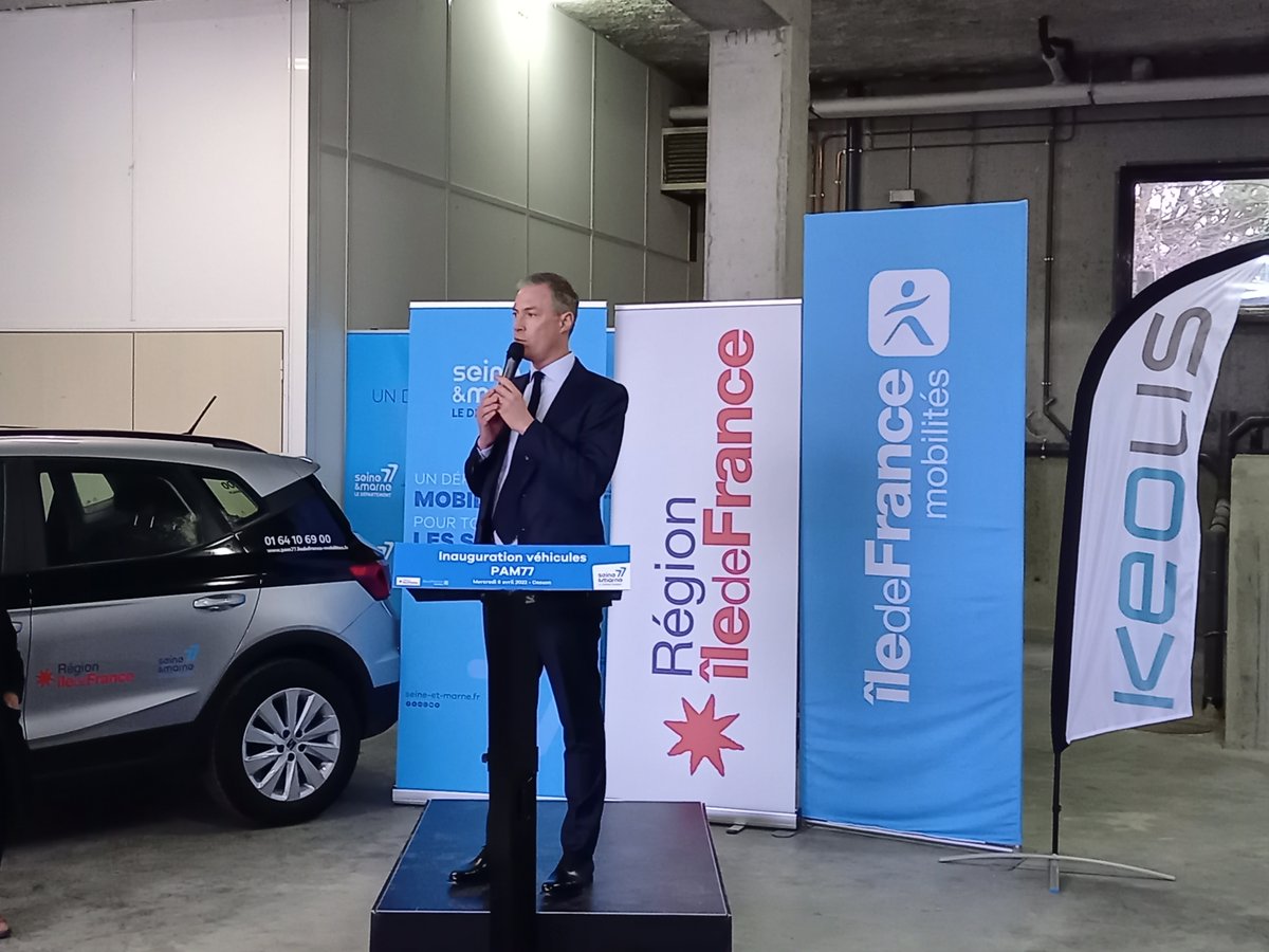 KeolisIDF's tweet photo. Porté par le @Departement77 et @IDFmobilites, une avancée significative dans la qualité de service offerte aux utilisateurs du service de #mobilité #PAM77 opéré par #Keolis en #SeineEtMarne avec la présentation hier de 69 nouveaux véhicules #TPMR : https://t.co/rOQgfq4NuB https://t.co/ZbUKTXON4e