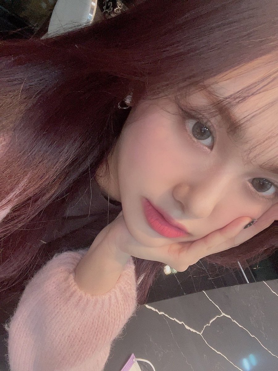 idegeul's tweet photo. 💚💌 — fancafe

Tittle: Rindu
" Aku suka rambut merah ㅠㅠㅠ " https://t.co/zkyRc6uW09