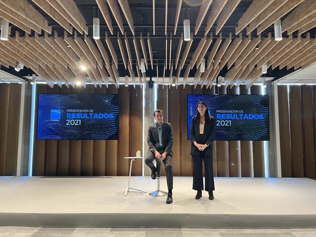 🔵 Comienza ya la presentación de #ResultadosSanitas21 con <a href="/IPeraltaSanitas/">Iñaki Peralta</a>, CEO de Sanitas y de Bupa Europe &amp; Latin America. Un recorrido por unos resultados aún marcados por la pandemia y que muestran la dirección de la medicina del futuro. 

¡Empezamos! 👇