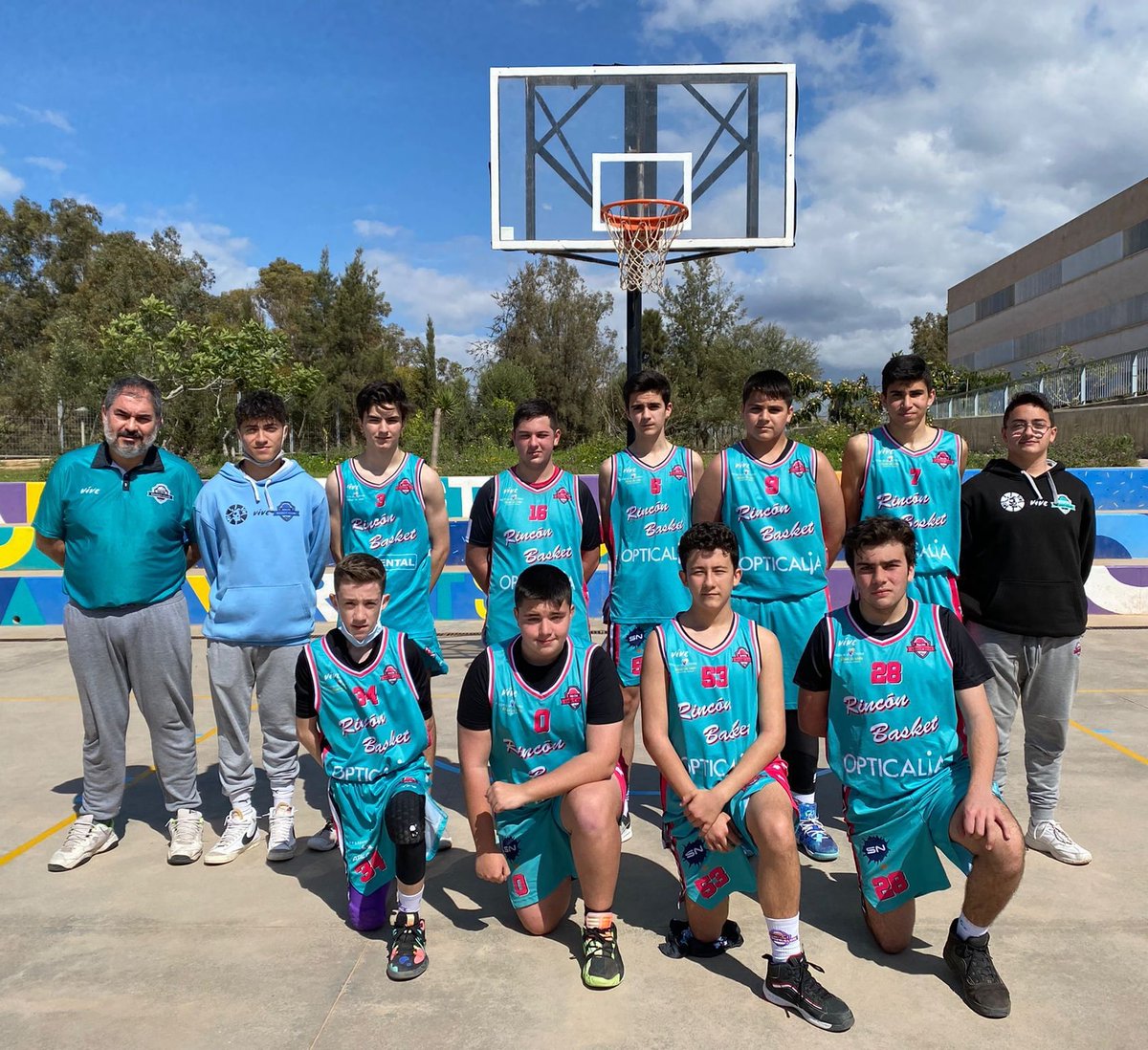 RINCONBASKETCL1's tweet photo. CADETE MASCULINO
MALAGA BASKET 06-07 48
RBC Opticalia Rincon 30
El poco acierto en ataque y una defensa muy blandita rompen la buena racha de victorias de nuestro cadete. . VAMOS EQUIPO!!!💪🏼❤️
#vamosrincon
#defensa
#equipo https://t.co/YFAOUHQprK