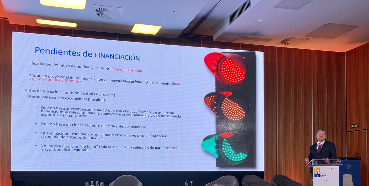 maca_he's tweet photo. Empezamos la mañana hablando de evaluación de la eficacia y posicionamiento 📊        @EmilioAlegre1 @safh_info @Farmacia_H_Pon https://t.co/fG9eqLpPaf