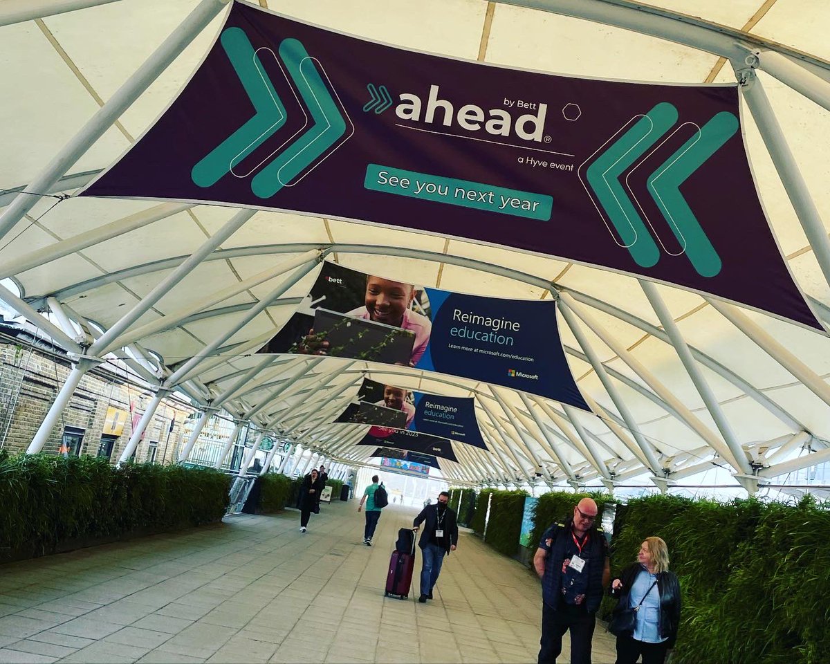 rebookmasters's tweet photo. Team Benchmark @ExCeLLondon for the recent edition of @Bett_show and @AheadbyBett A very busy and successful rebook and as always a pleasure to work alongside our friends &amp; colleagues @hyve_group #Bett2022 #eventprofs #rebookmasters https://t.co/Bu7cKLfWGH